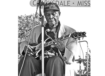 David Honeyboy Edwards